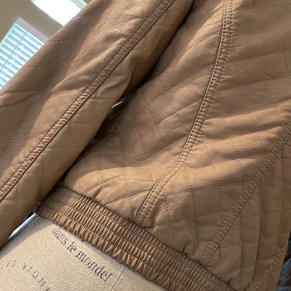 Small Forever 21 Tan Faux-Leather Jacket - Picture 5 of 7